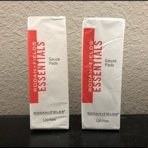 Rodan + Fields Essentials Gauze Pads (set for 2)